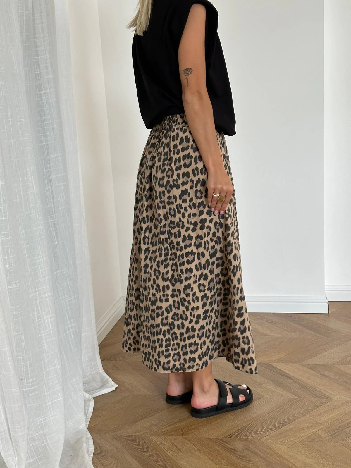 Chic Leopard Print Poplin Maxi Skirt